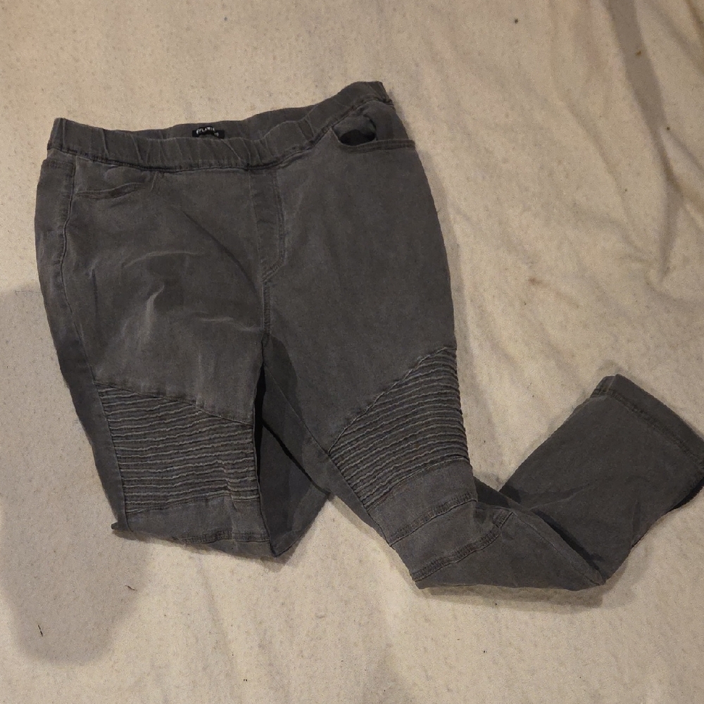 Flamingo Urban Gray Straight Leg Jeans